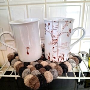 RUST DESIGN PAIR OF MUGS
